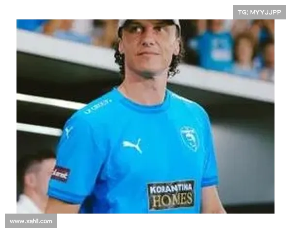 大卫路易斯无缘名单对球队防线稳定性与整体战术体系的深远影响分析