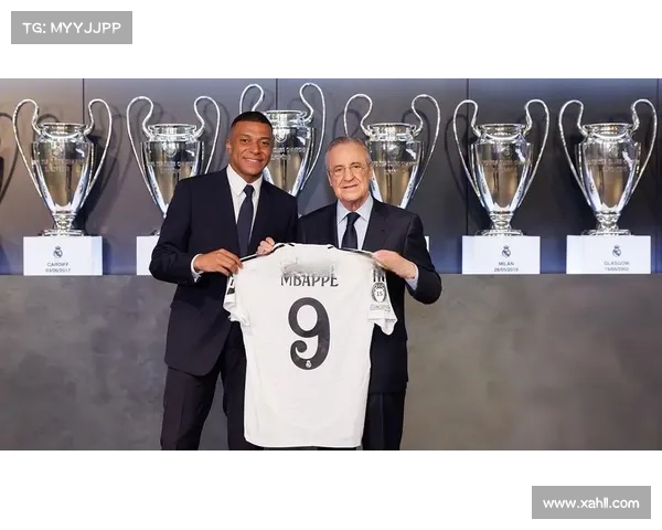 姆巴佩与皇马合影定格新时代足球传奇 时刻象征着未来的辉煌与希望